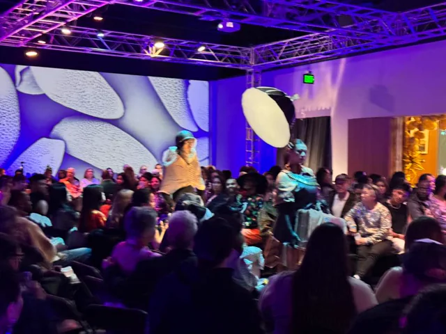 Le Pasefika Runway 2025 — frame 337